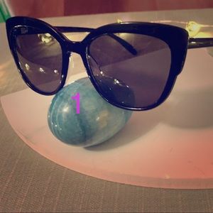 NW! Women's Fun Fashion Black Cat Eye Sunglasses.